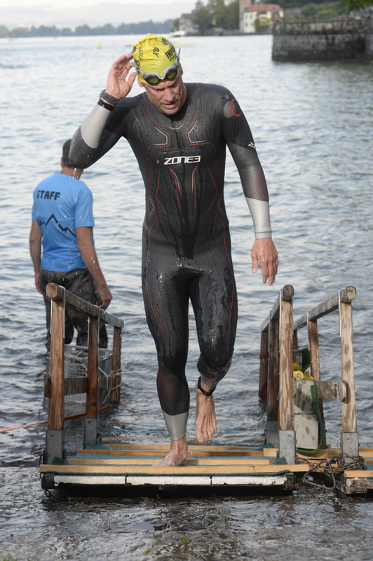 Inferno Triathlon - Schwimmausstieg - photo credit: Alpha Foto